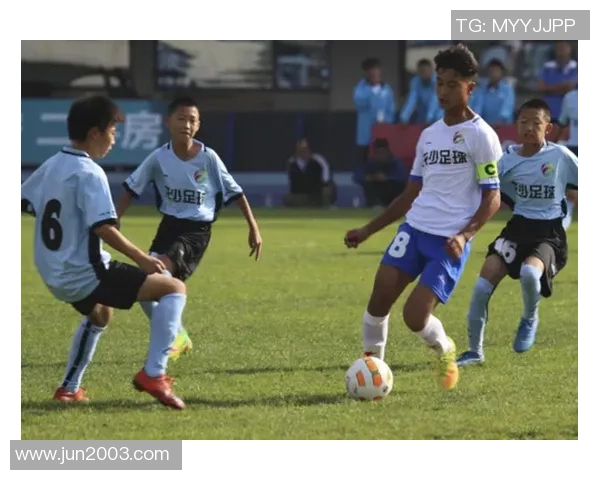 龙之少年足球比赛展现青春风采激烈对抗成就梦想之路